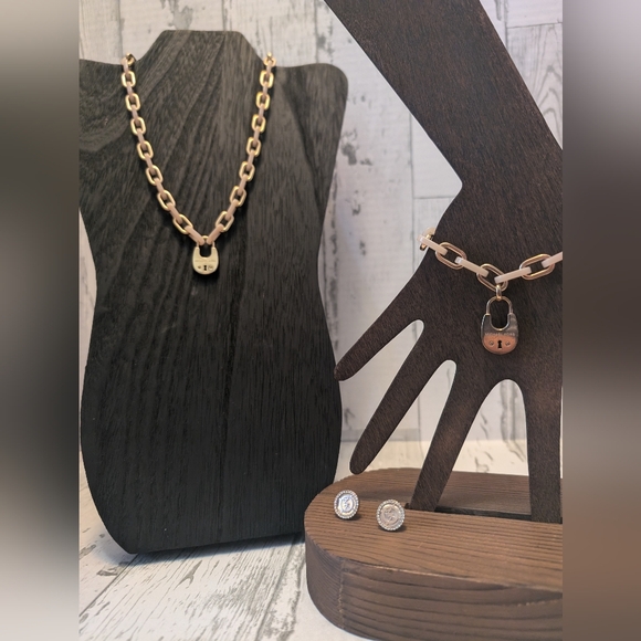 Michael Kors rose gold and pink link crystal padlock set - Picture 2 of 15